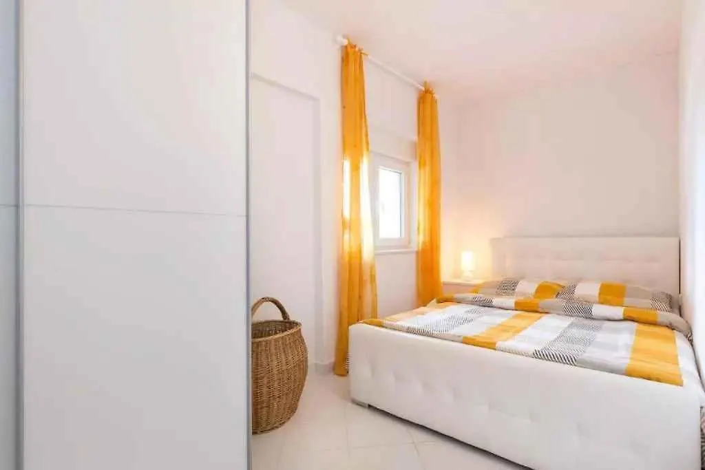 Apartments In Skrbcici - Insel Krk 51200